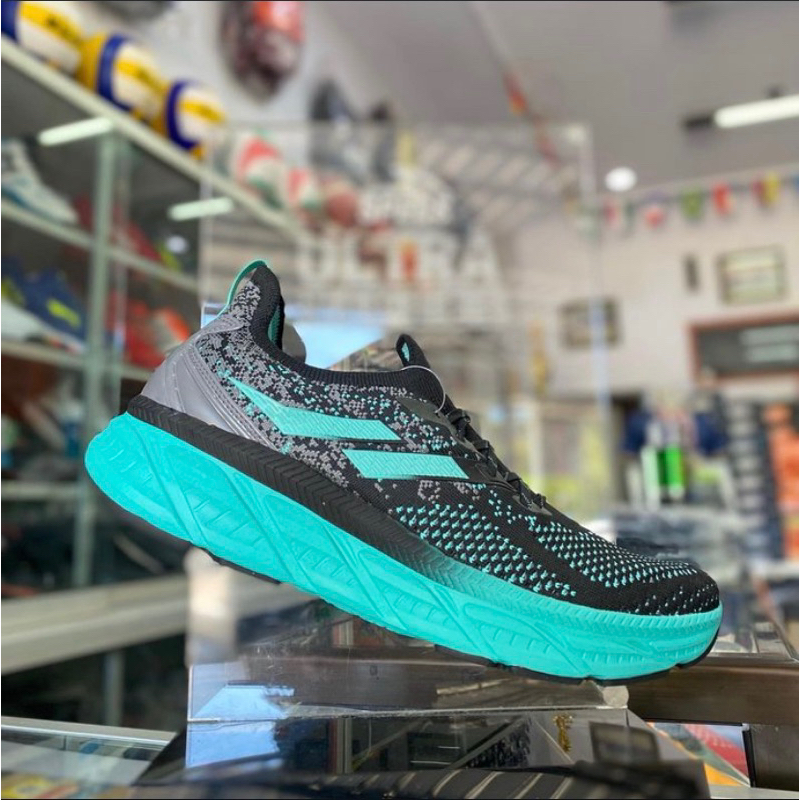 SEPATU RUNNING MILLS ENERMAX NANOKNIT