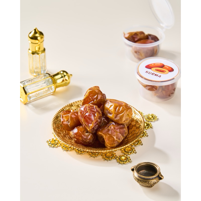

Paket Kurma | Thinwall 50ml | Oleh-oleh umroh dan haji | Hadiah dari tanah suci | Hampers | Dates | Mekkah | Madinah