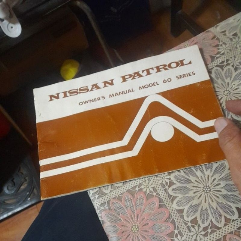 

manual book nissan patrol model 60 series original cetakan 1977