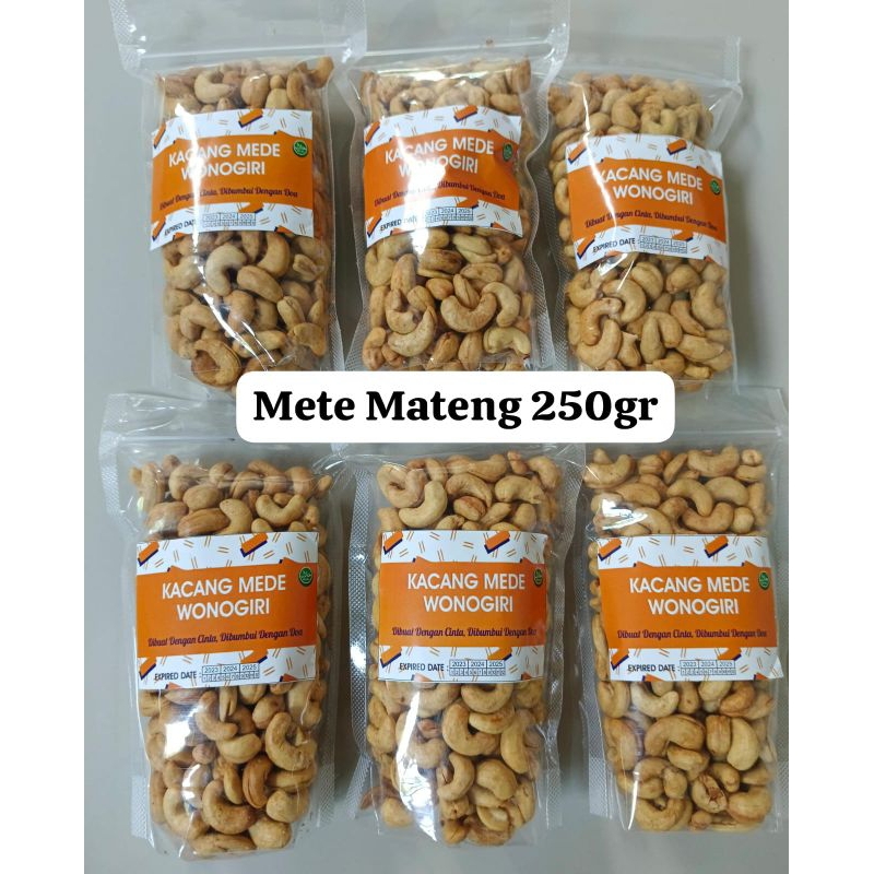 

Kacang Mete/Kacang Mede Wonogiri Mateng isi 250gr Jajan Kiloan oleh-oleh Semarang