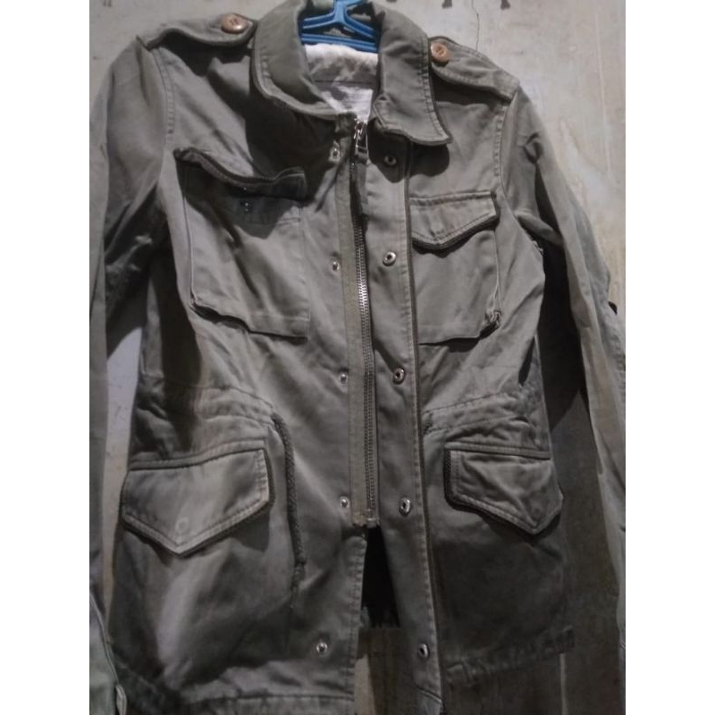 Jaket Moussy PRELOVED