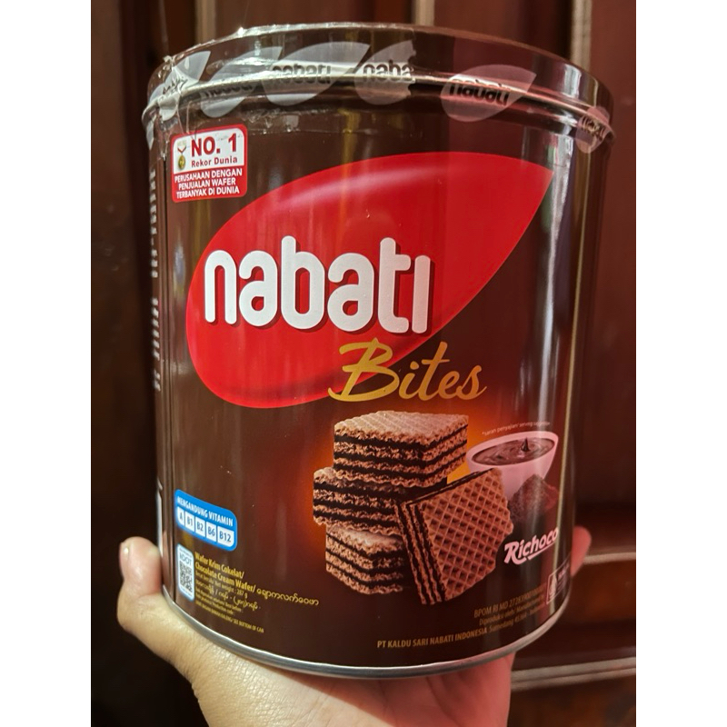 

Nabati wafer chocolate cream 287gkaleng