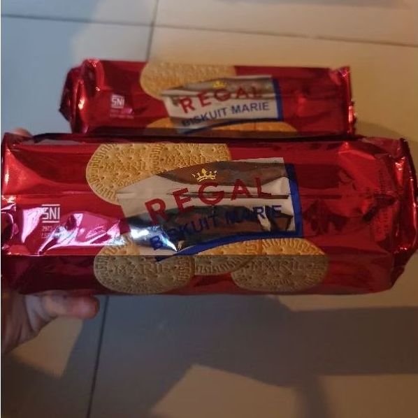 

Regal Biskuit Marie biskuit ( besar ) 230gr