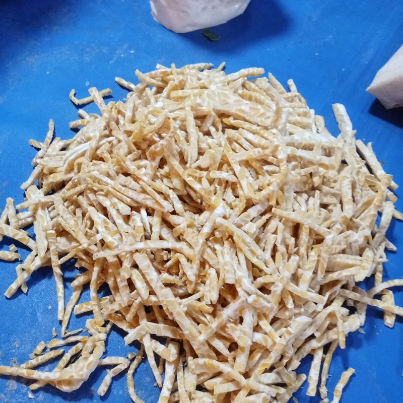 

tempe iris orek 1/2batng berat 400gram