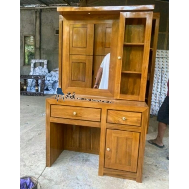 Meja rias minimalis/tolet minimalis simpel