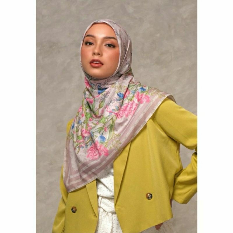 Zoya / voal signature / Voal Zoya premium / voal / motif monogram / monogram / hijab zoya / segi emp