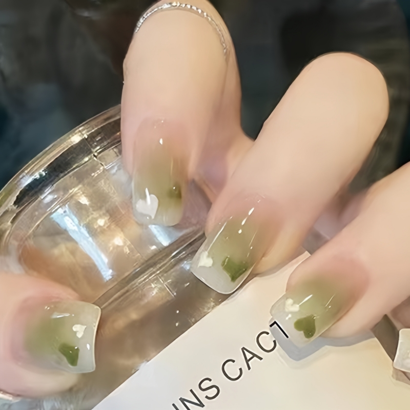 Fake Nails + Lem Kuat dan Mudah Digunakan
