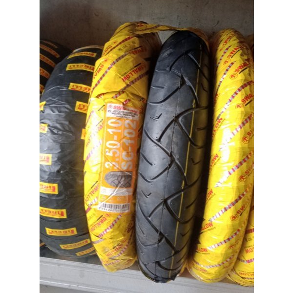 BAN MOTOR CUSTOM SWALLOW S-212 Ukuran 400 450 RING 18 TUBETYPE (NON TUBELESS)