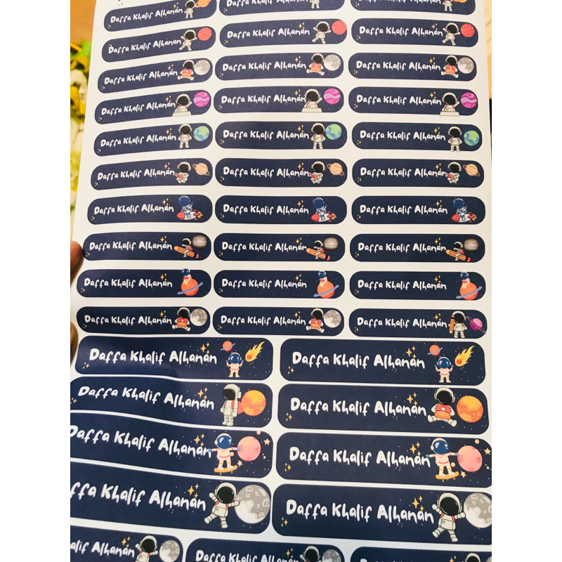

stiker nama anak sekolah/costume nama,pelajaran sekolah dan lainnya bahan tahan air