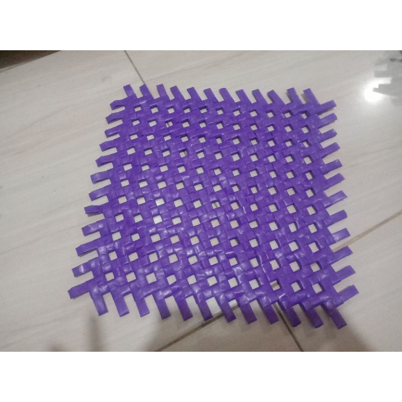 PRAKARYA DARi SEDOTAN TAPLAK BOLONG UK:30x30 CM TiDAK Di LEM/dan sudah di lem tinggal klik pilihan(R