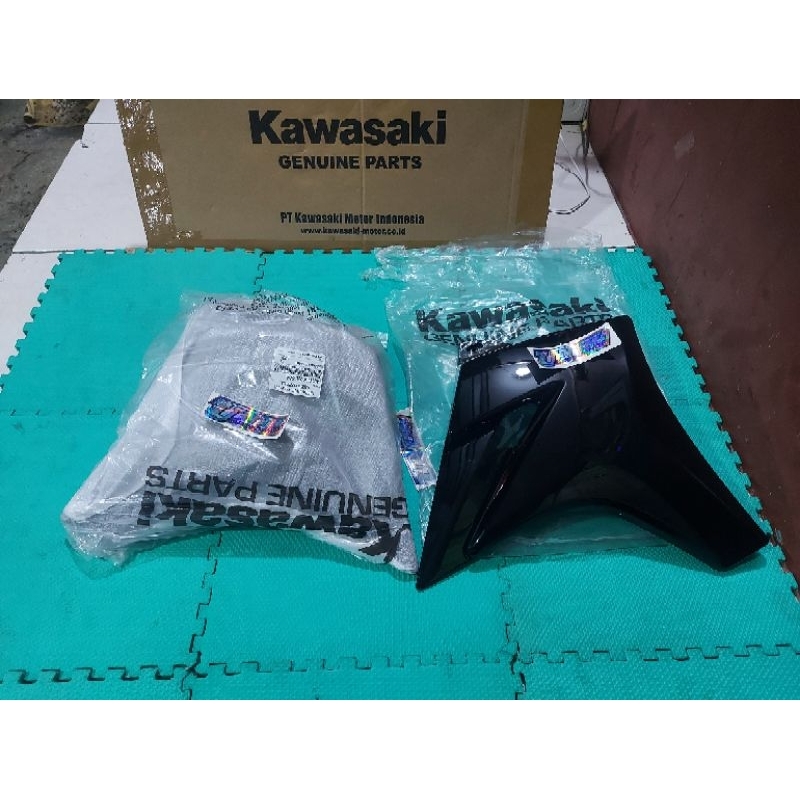 SAYAP FAIRING TAMENG BODY COWLING NINJA R SS ORIGINAL KAWASAKI