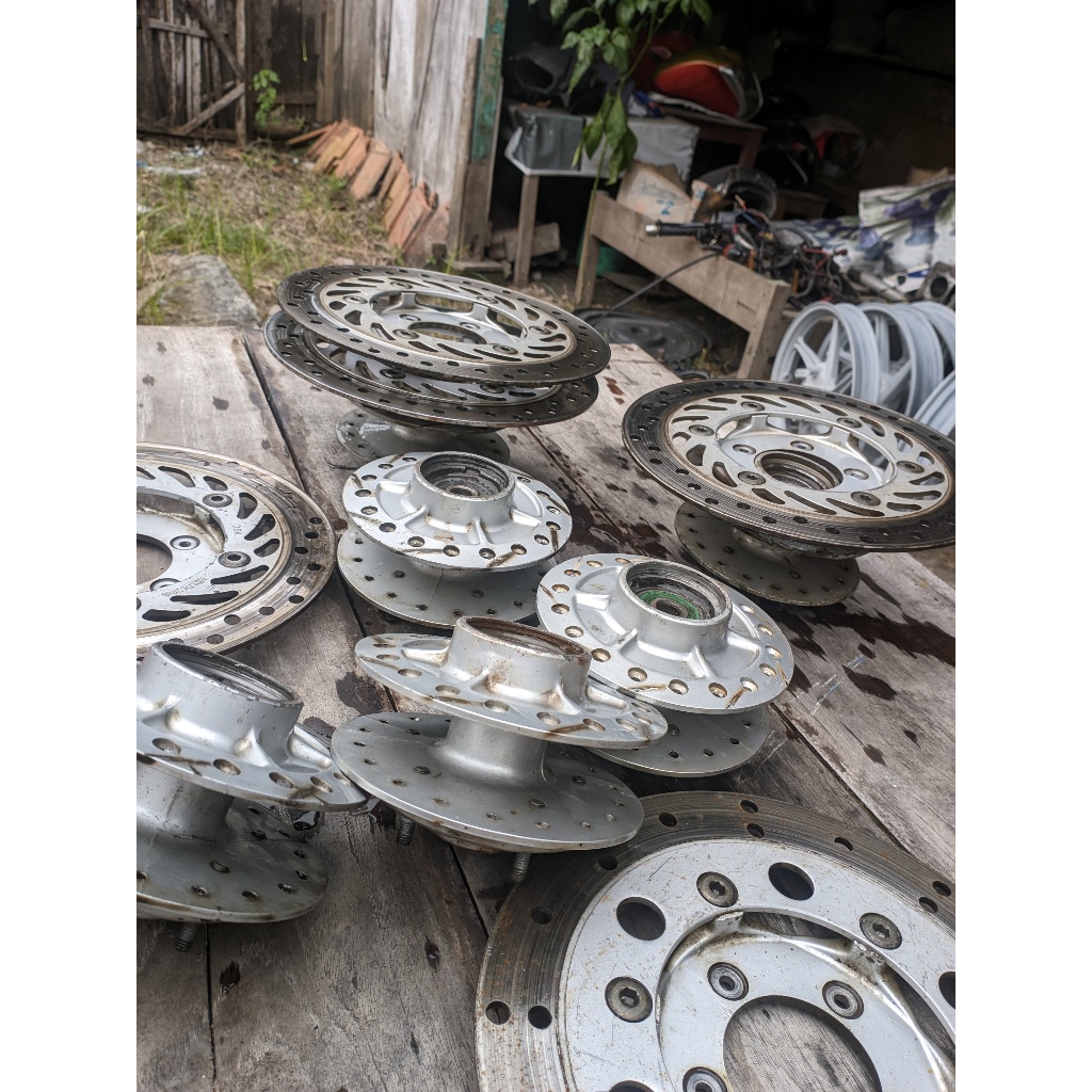 Tromol Depan Set Plendes Piringan Honda Megapro Tiger Original