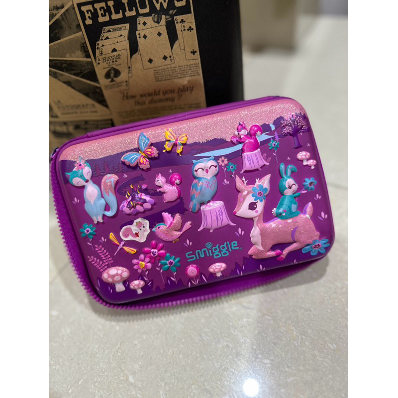 

Preloved Smiggle hardcase purple 100% original