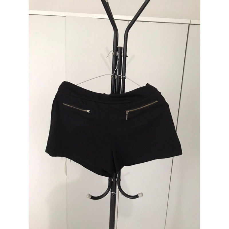 Celana Pendek Forever 21