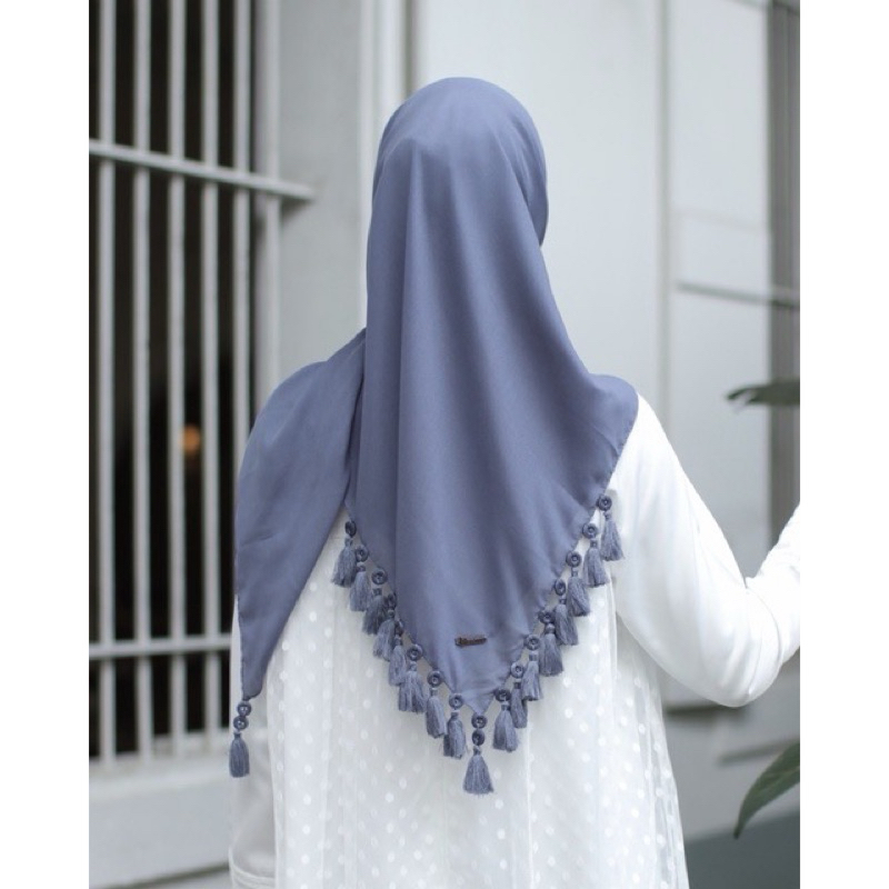 Beeme scarves - Hijab segi empat tassel polos lytha series original beeme scarves hijab tassel
