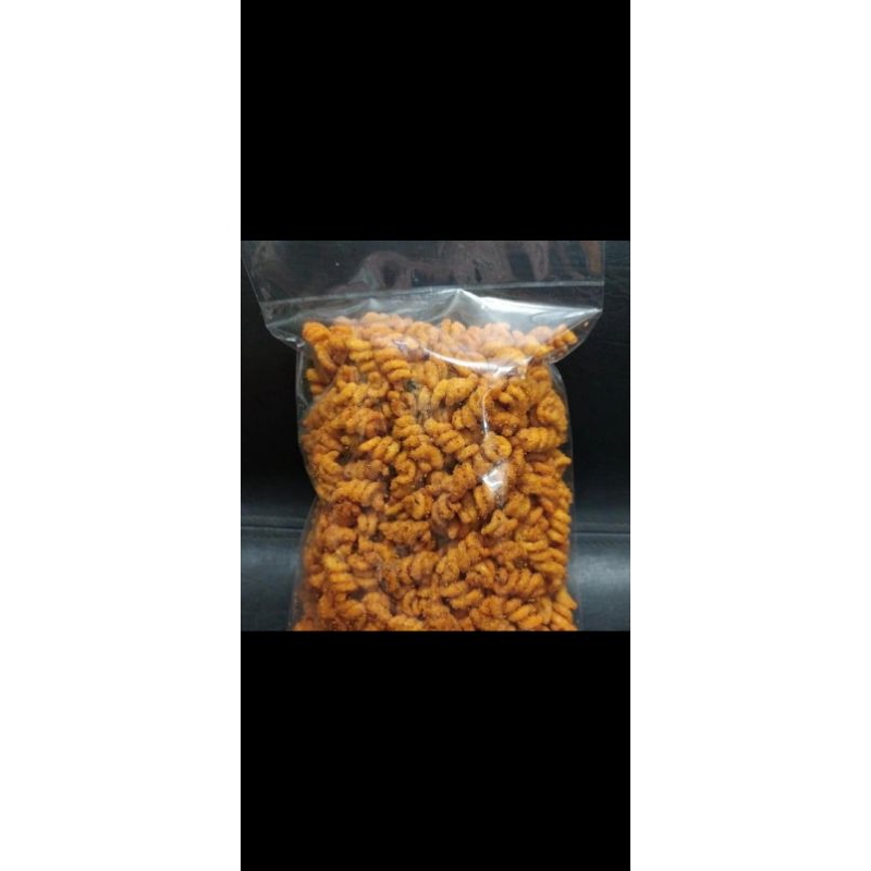 

makaroni spiral cemilan enak pedas