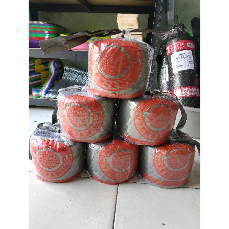 

Tali rafia 1 kg / Tali rafia Hitam