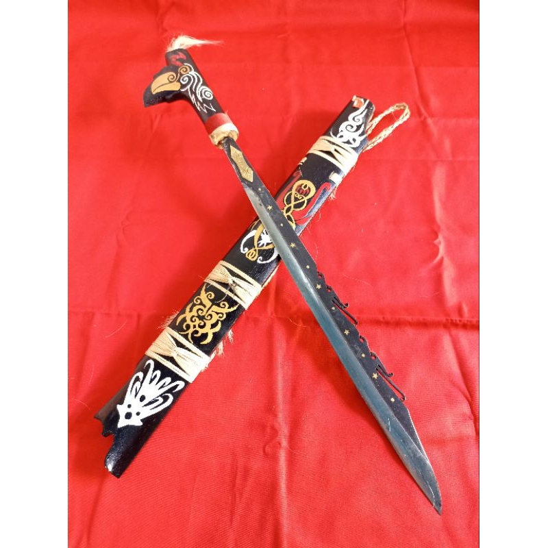 Mandau Suku Dayak Kalimantan / Aksesoris Suku Dayak Kalimantan