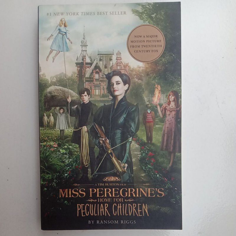 MISS PEREGRINE'S HOME FOR PECULIAR CHILDREN - RANSOM RIGGS