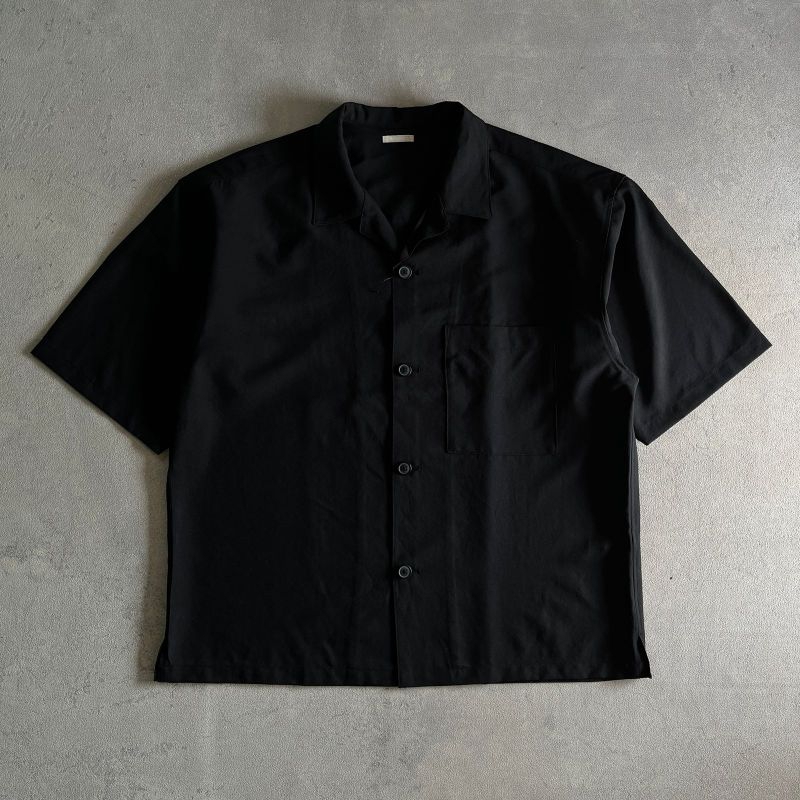 gu uniqlo shirt