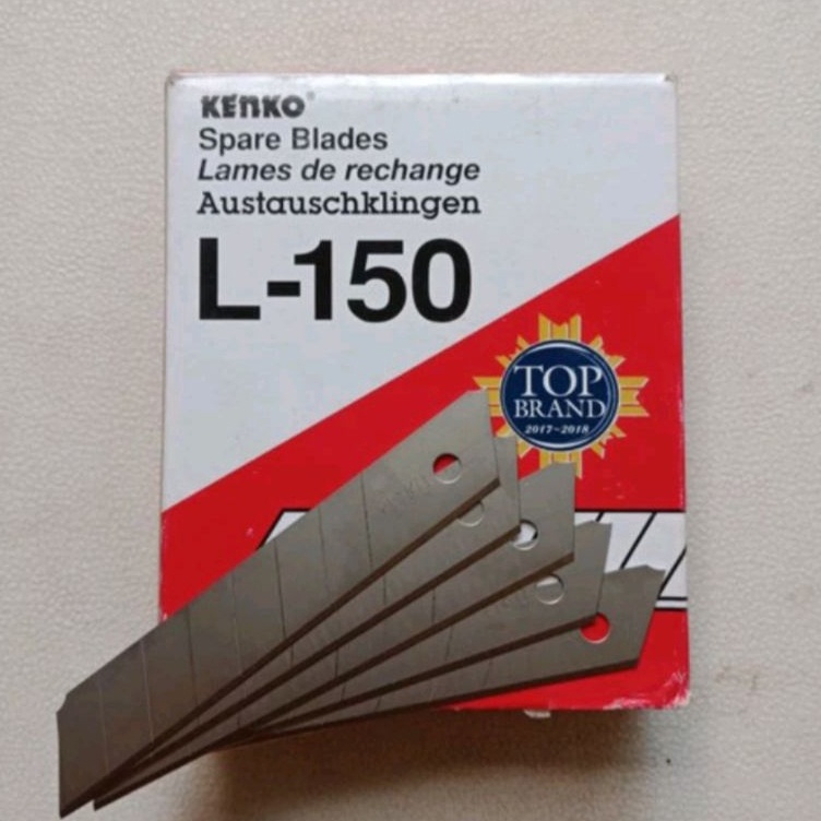 

KODE I5D3 ISI PISAU CUTTER KENKO L 15 Per Pack isi 12 Tube