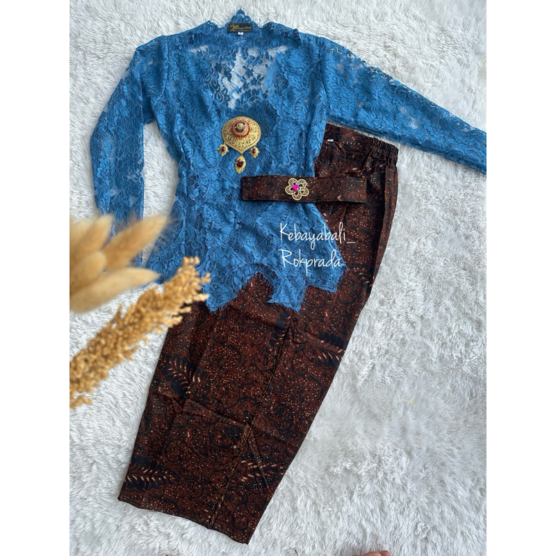 KEBAYA GLORIA SERIES KEBAYA TEPI DEPAN METALIK KEBAYA GLOSSY METALIK