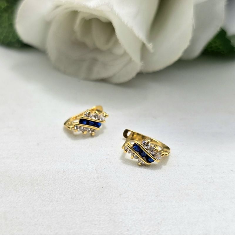Anting Jepit Emas Muda Model Wajik Mata Biru