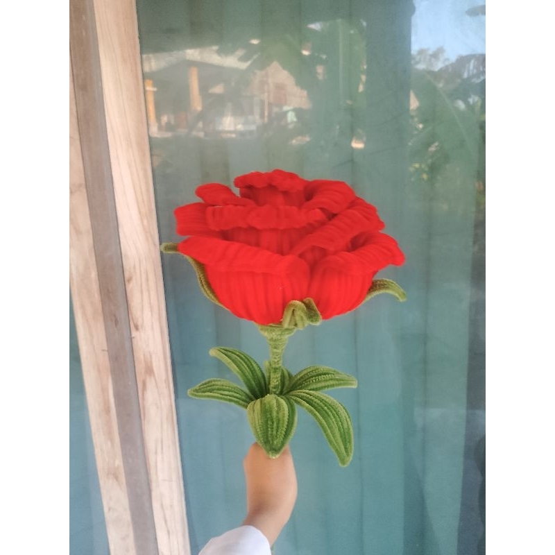bunga mawar merah jumbo kawat bulu