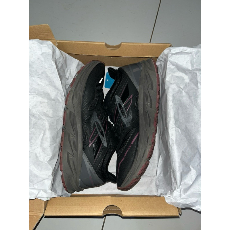 Sepatu 910 Nineteen Yuza Evo