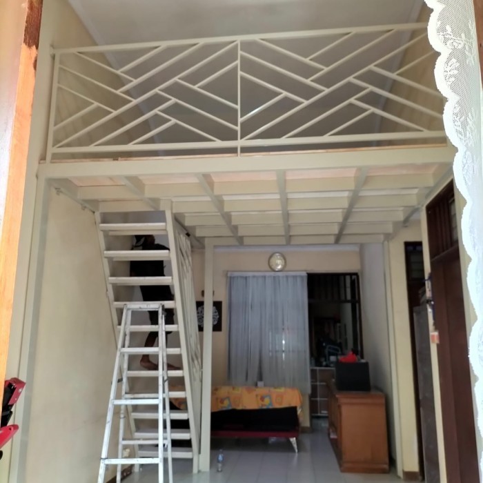 mezanine tempat tidur indor  rangka besi minimalis