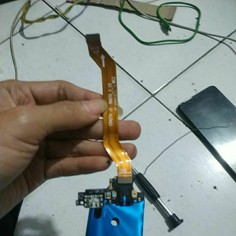 FLEKSIBEL BOARD CAS ANTENA BEKAS REALME C3
