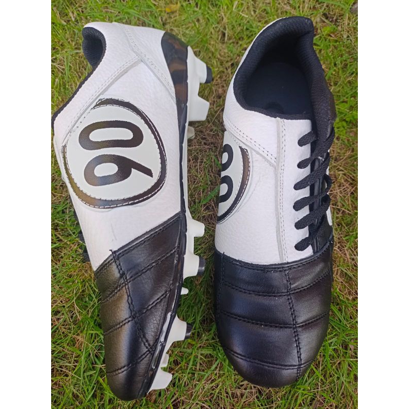 sepatu bola t 90 asli kulit sapi sol sudah hahit full