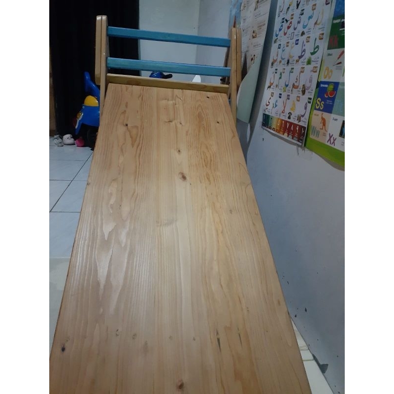 Mainan anak/Brakiasi/Pikler/Perosotan kayu preloved