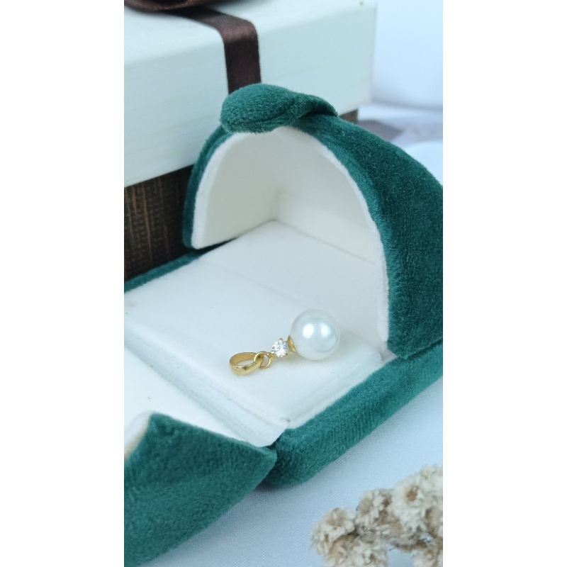 Liontin Emas Mutiara Laut Putih Grade AB