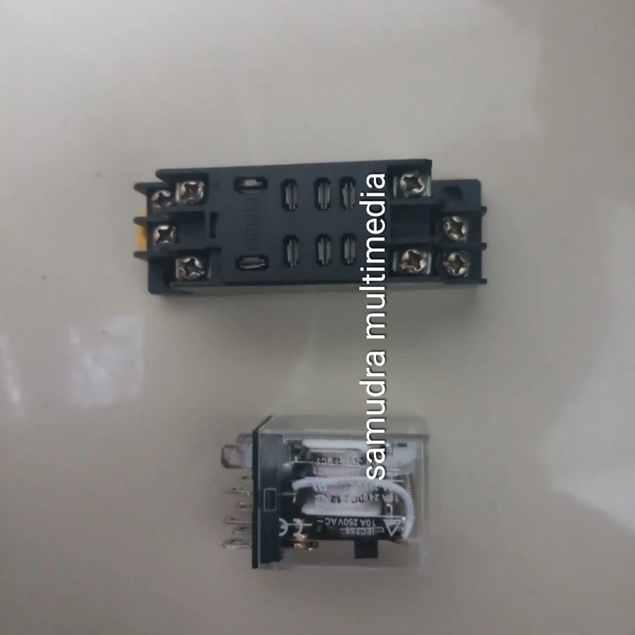 Dudukan relay IEC255 10A 250VAC ready