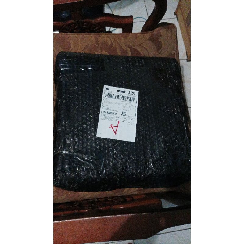 

extra bubble wrap dan kardus