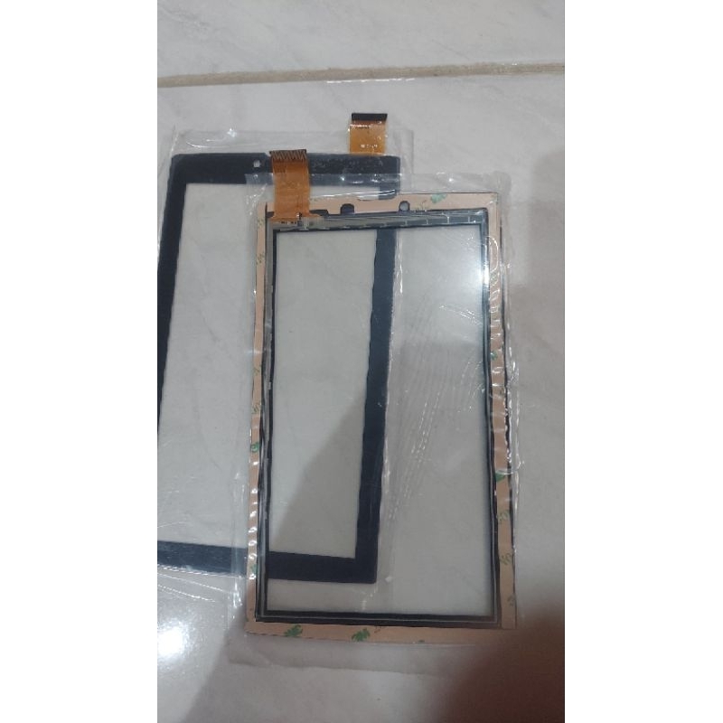 Touchscreen Tablet axioo S2