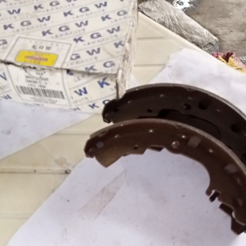 KAMPAS REM CHARADE G11