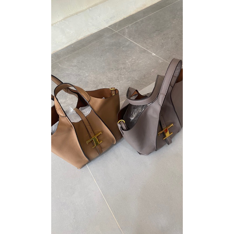 tods bag (free Tods box)