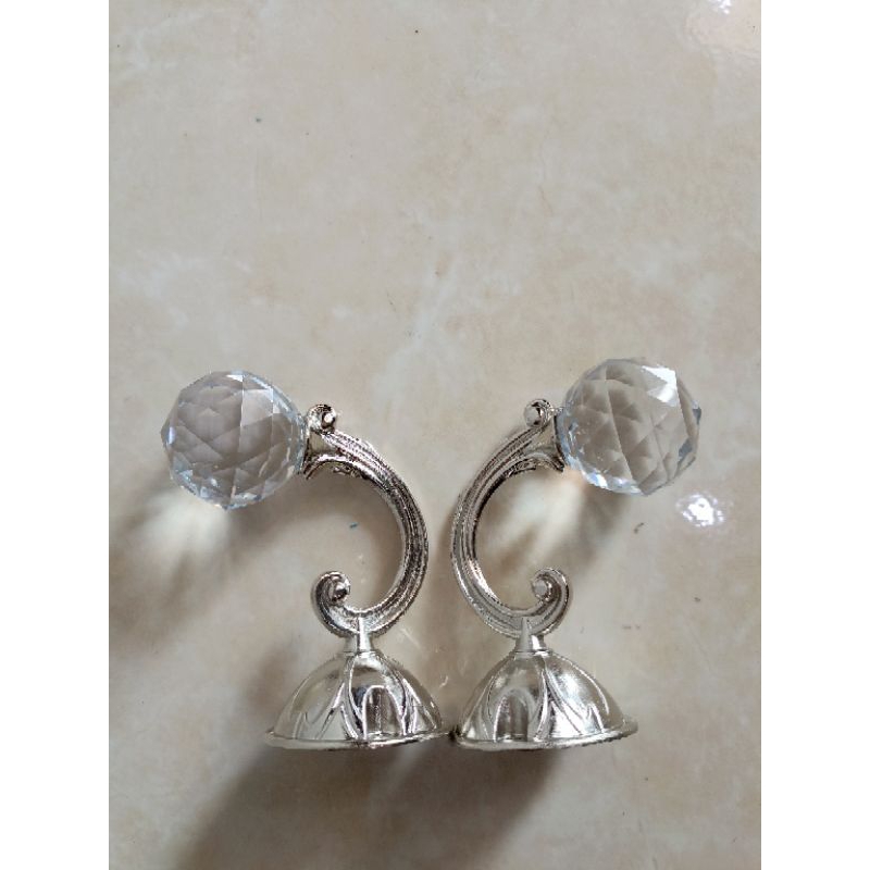 Hook Cantolan Gorden Kristal Mewah