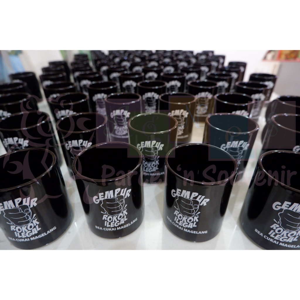 Mug Keramik hitam custom sablon