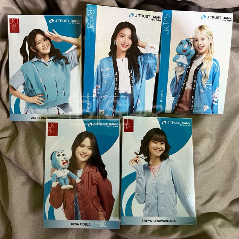 Photopack JTrust Bank x JKT48 Official