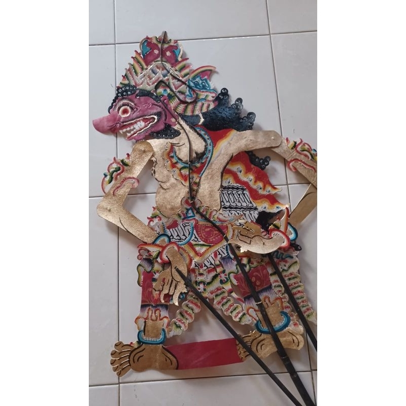 wayang buto raton