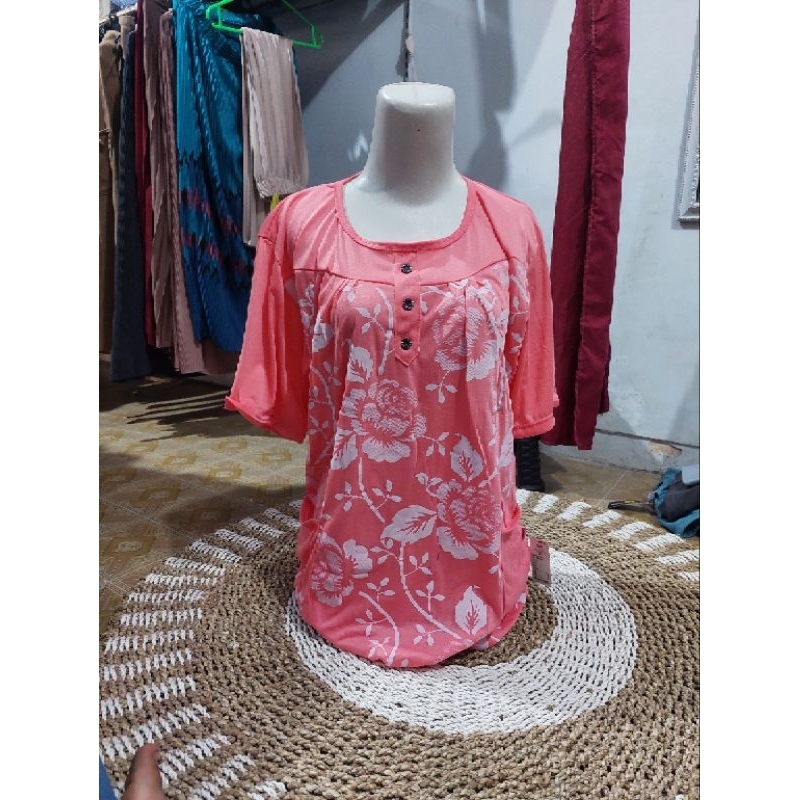 kaos wanita motif lengan  pendek