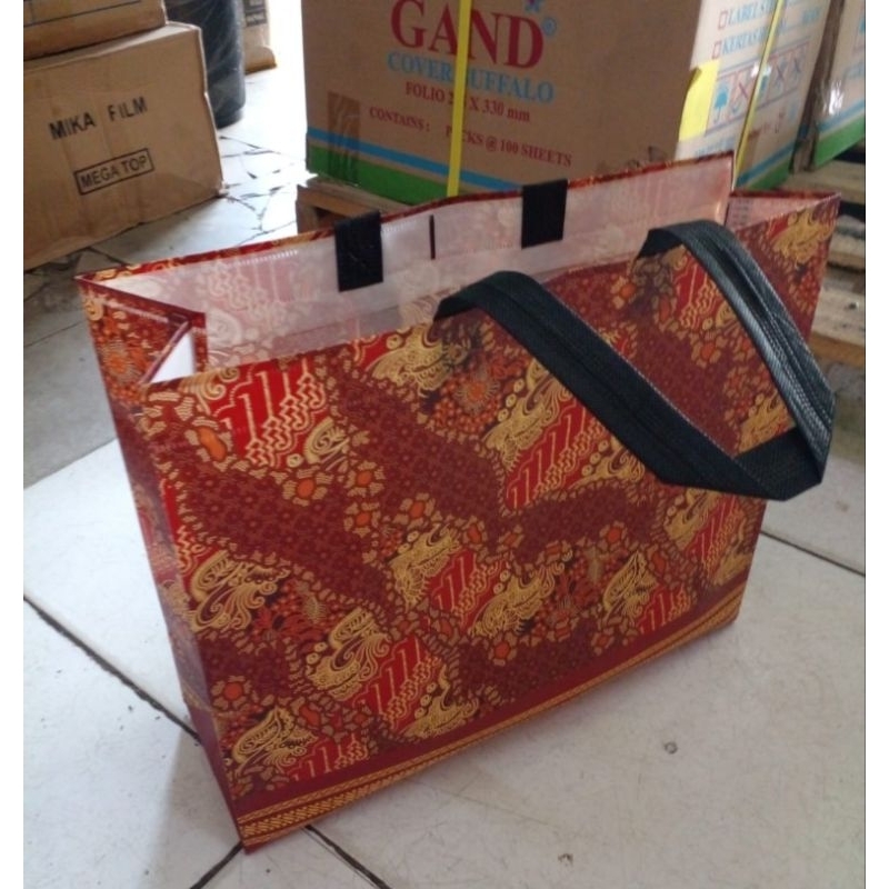 

tas goodie bag batik tebal 12x31x10