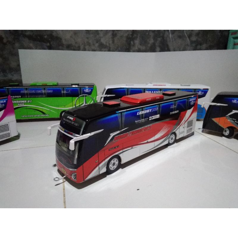 miniatur bus stj