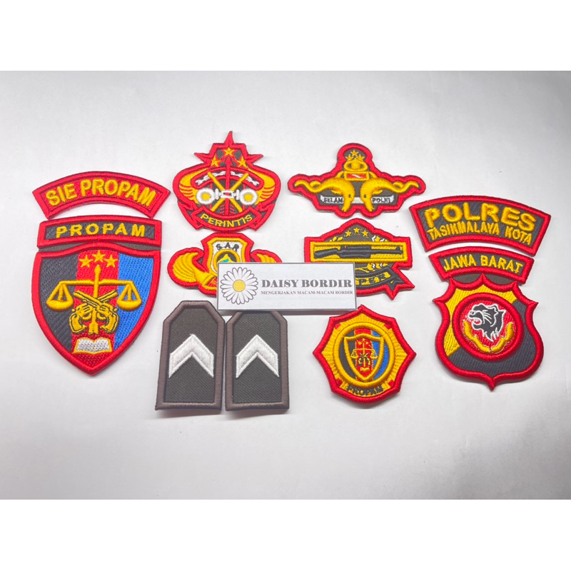 ATRIBUT POLRI PROPAM