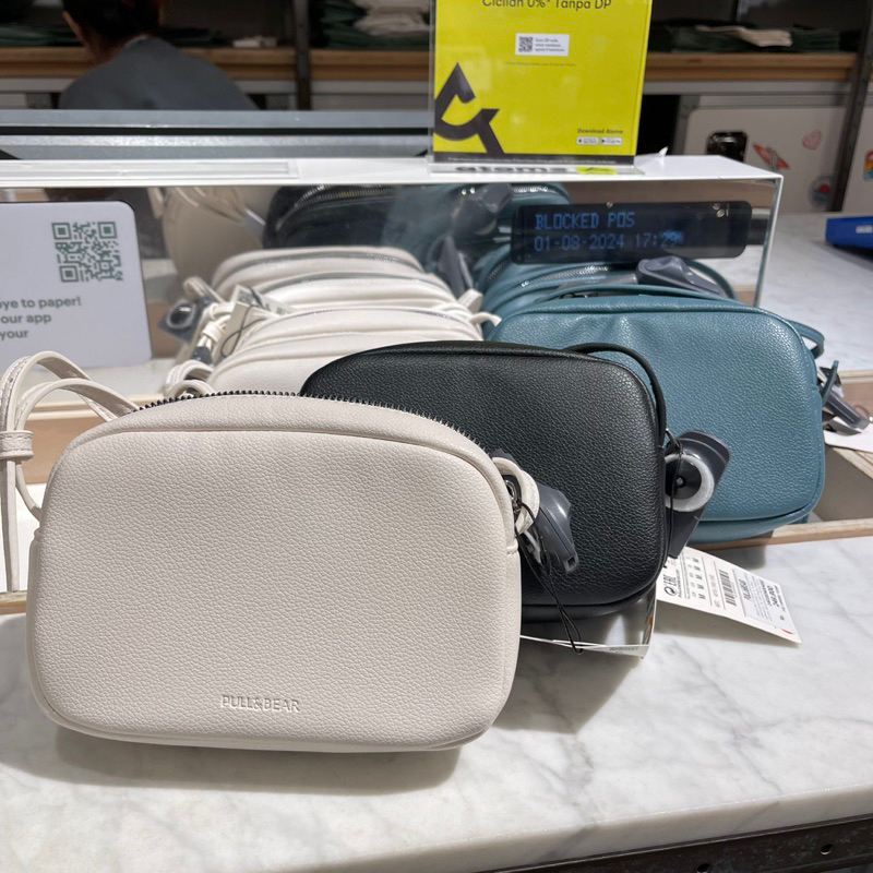 sling bag tas selempang woman pull&bear jastip(jasa titip)