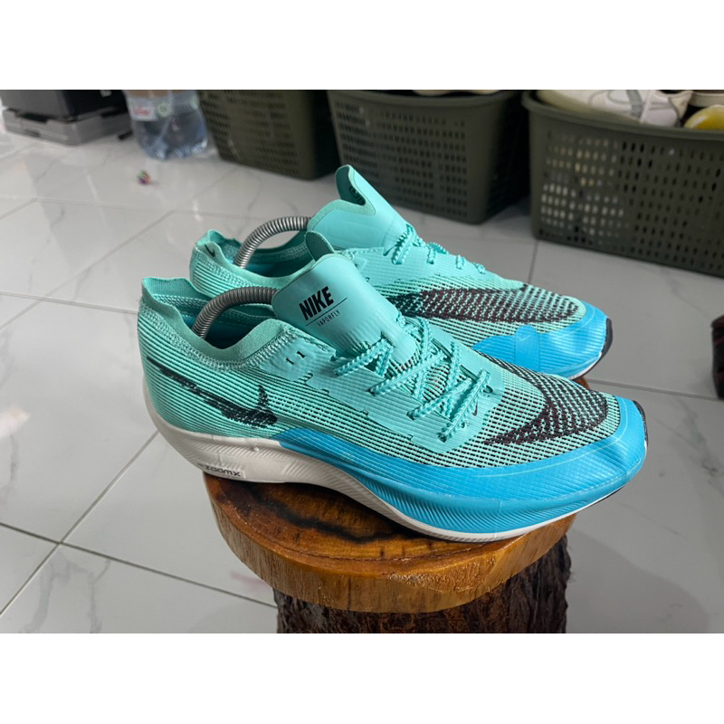 N1KE ZoomX VAPORFLY “AURORA GREEN” second