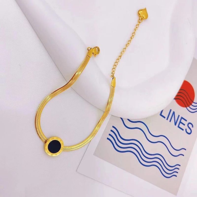 Gelang tangan titanium wanita rantai lipan tipis mata hitam